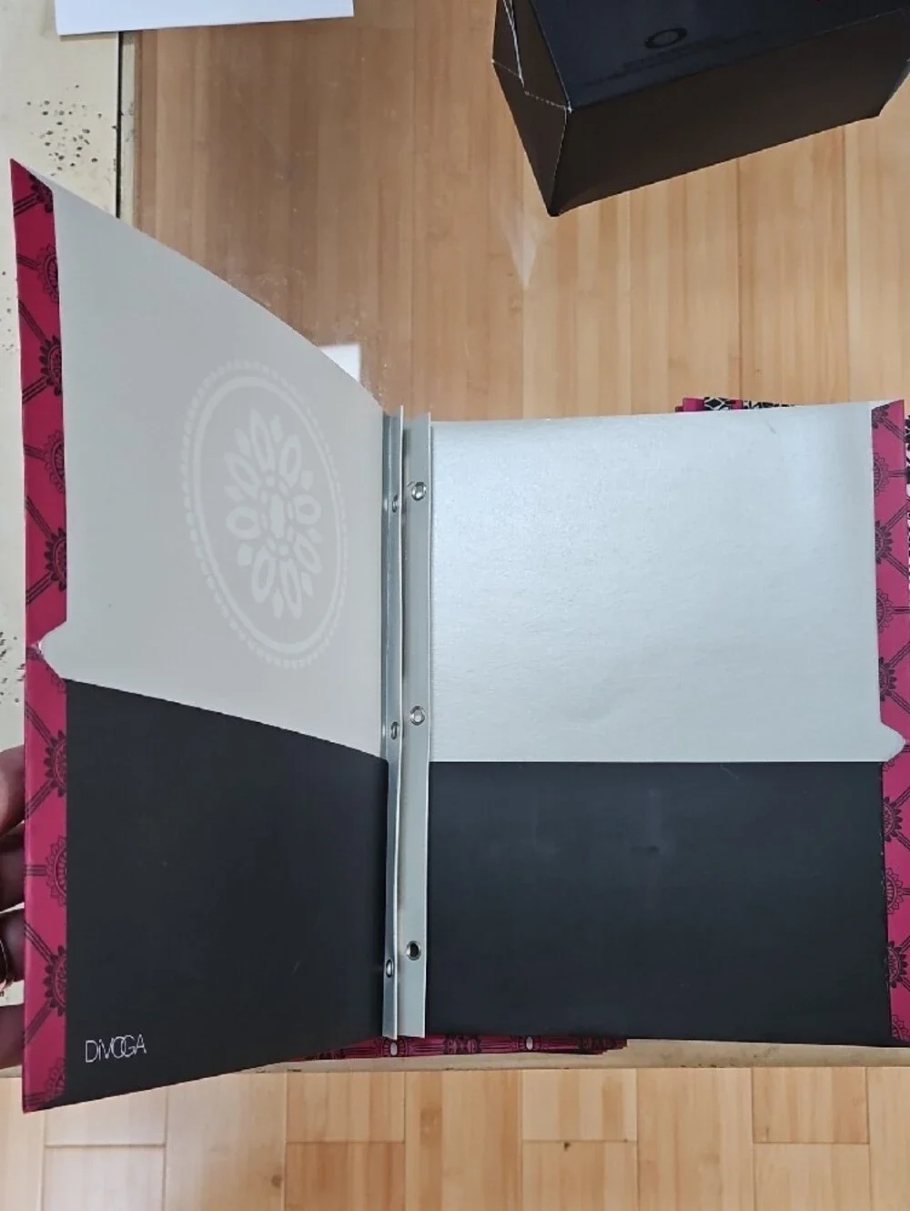 10 DiVOGA Pink Geometric Patterned 3 Hole Folders/Binders